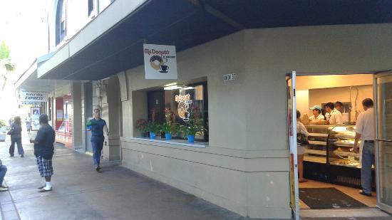 Mr. Donut's & Bakery